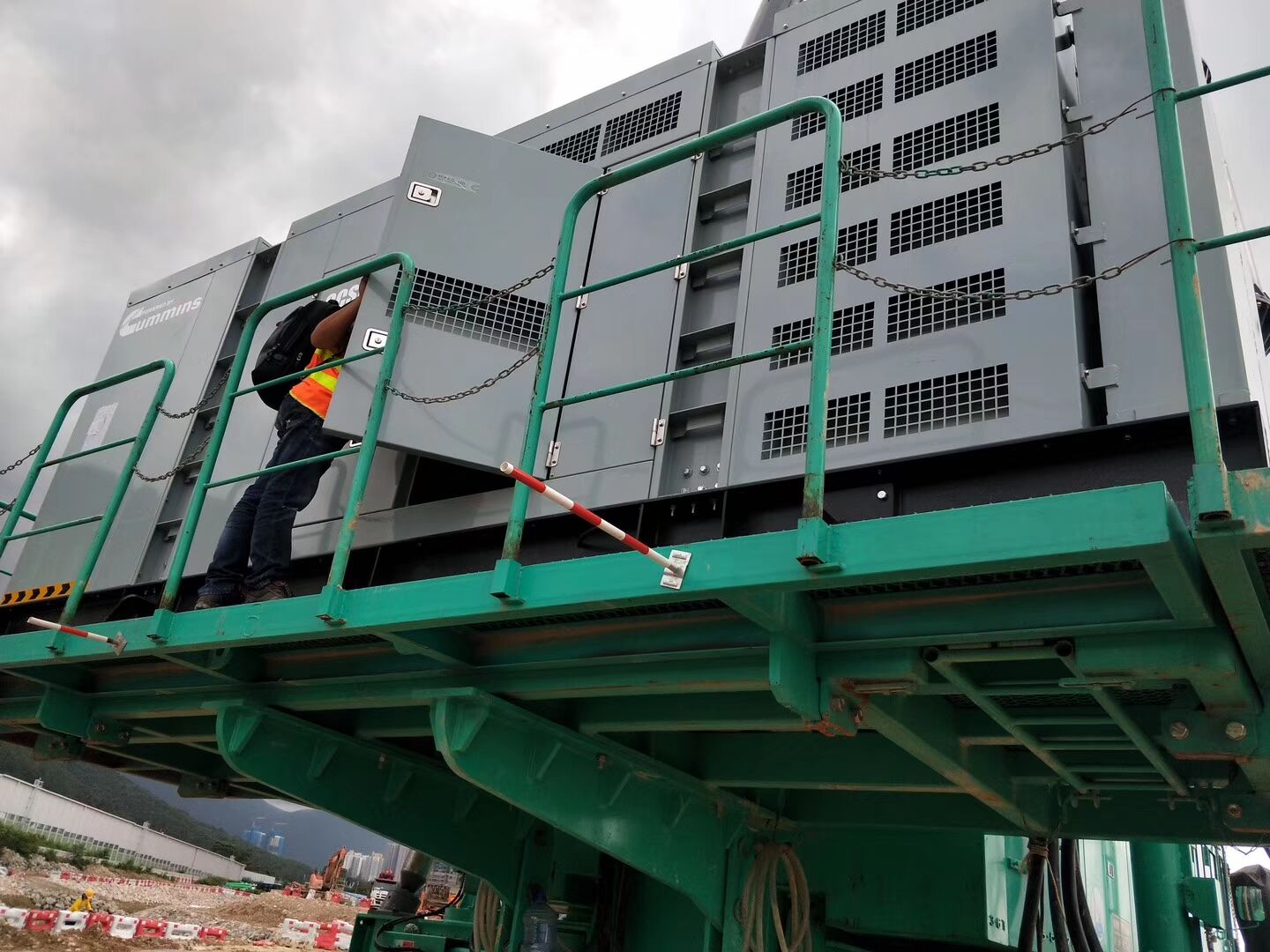 DOUBLE-ARROW 400KW FPT(IVECO) rental gensets in Korea