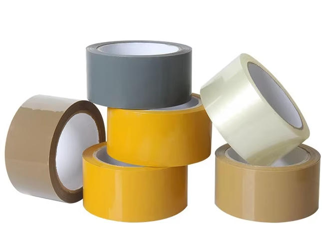 Cinta adhesiva ecológica de papel kraft, cinta de embalaje biodegradable resistente.