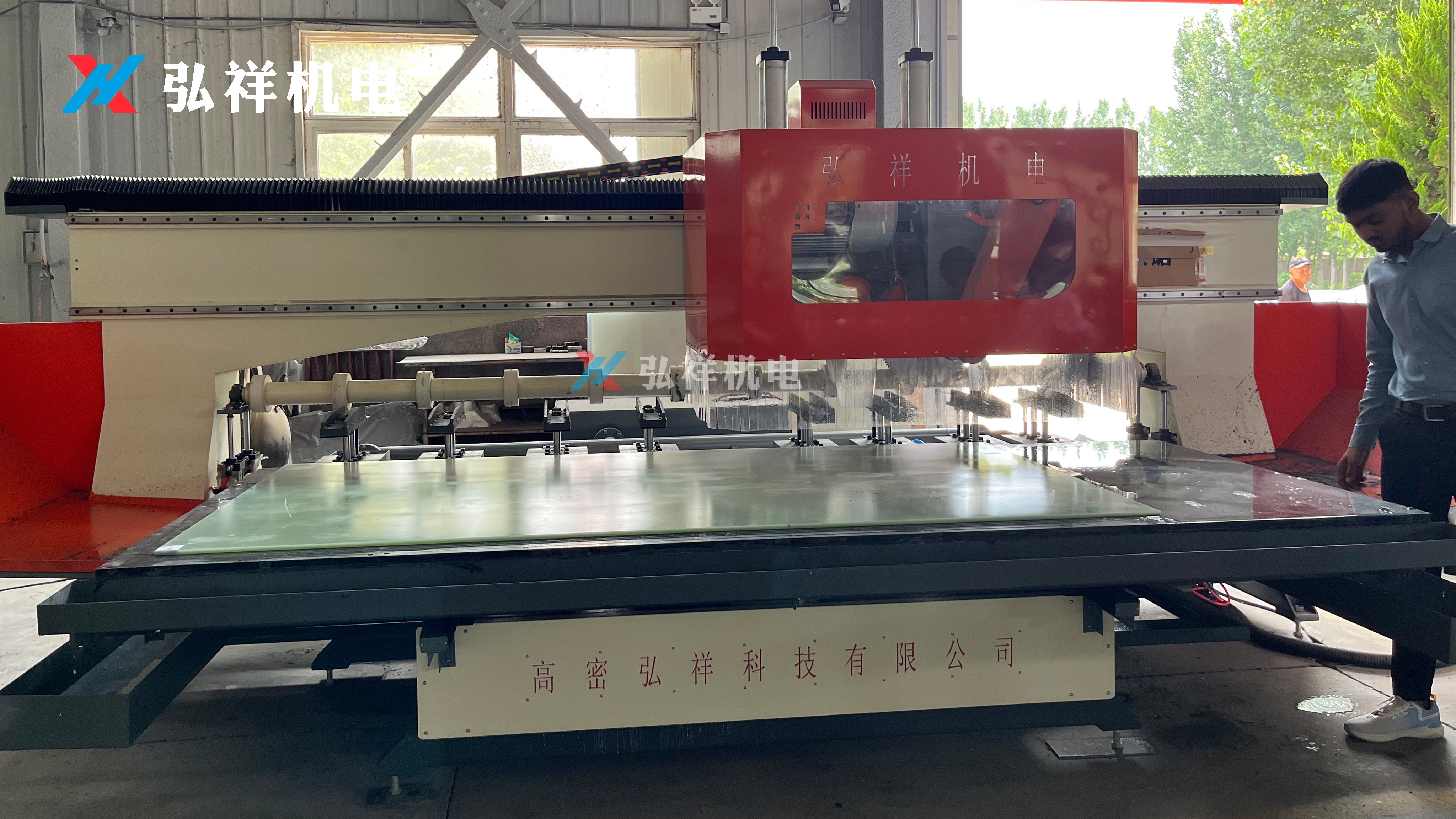 Анализ затрат и выгод: Оборудование для обработки индивидуальных изоляционных деталей трансформаторов по сравнению со стандартными моделями