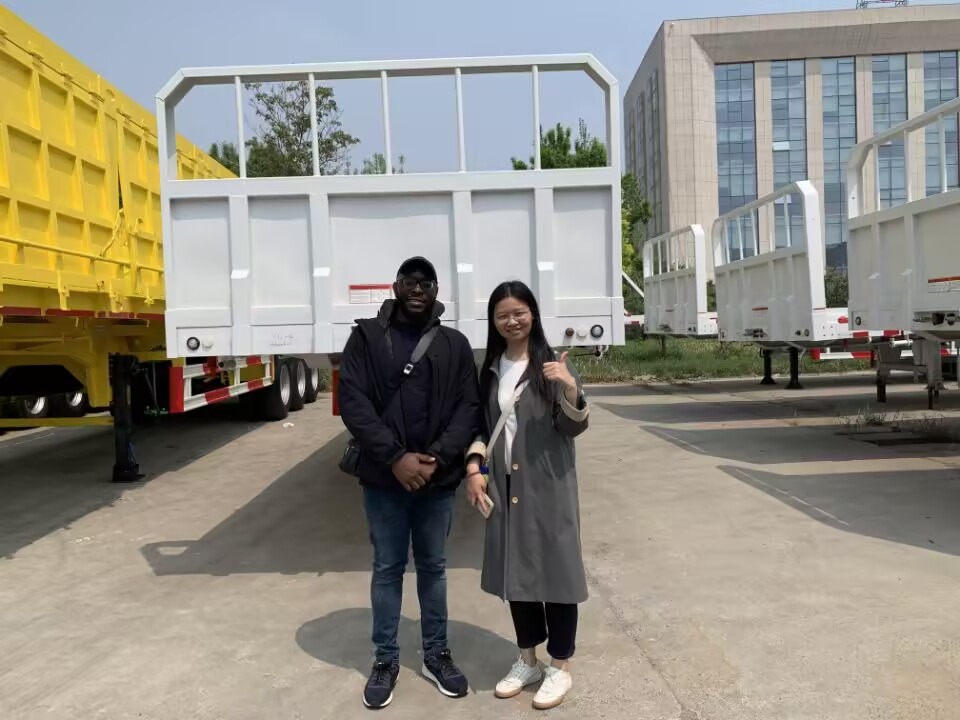 Cliente congoleño solicita 10 semirremolques de plataforma