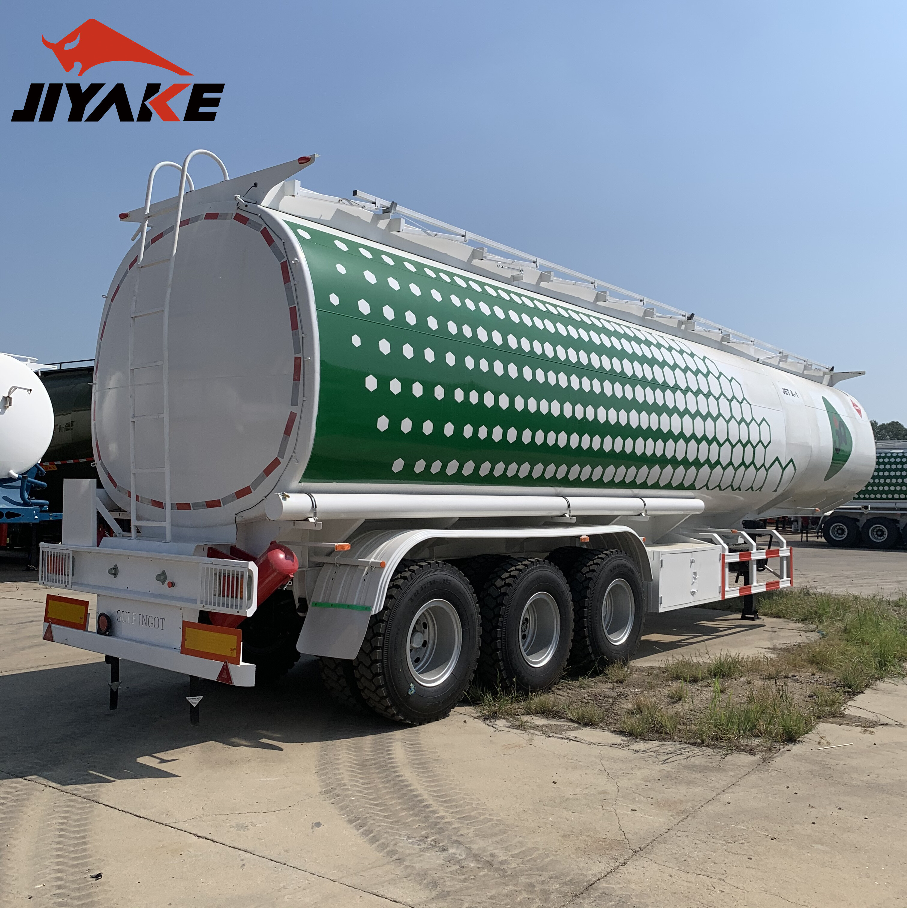 Remolque cisterna de combustible para transporte de diésel