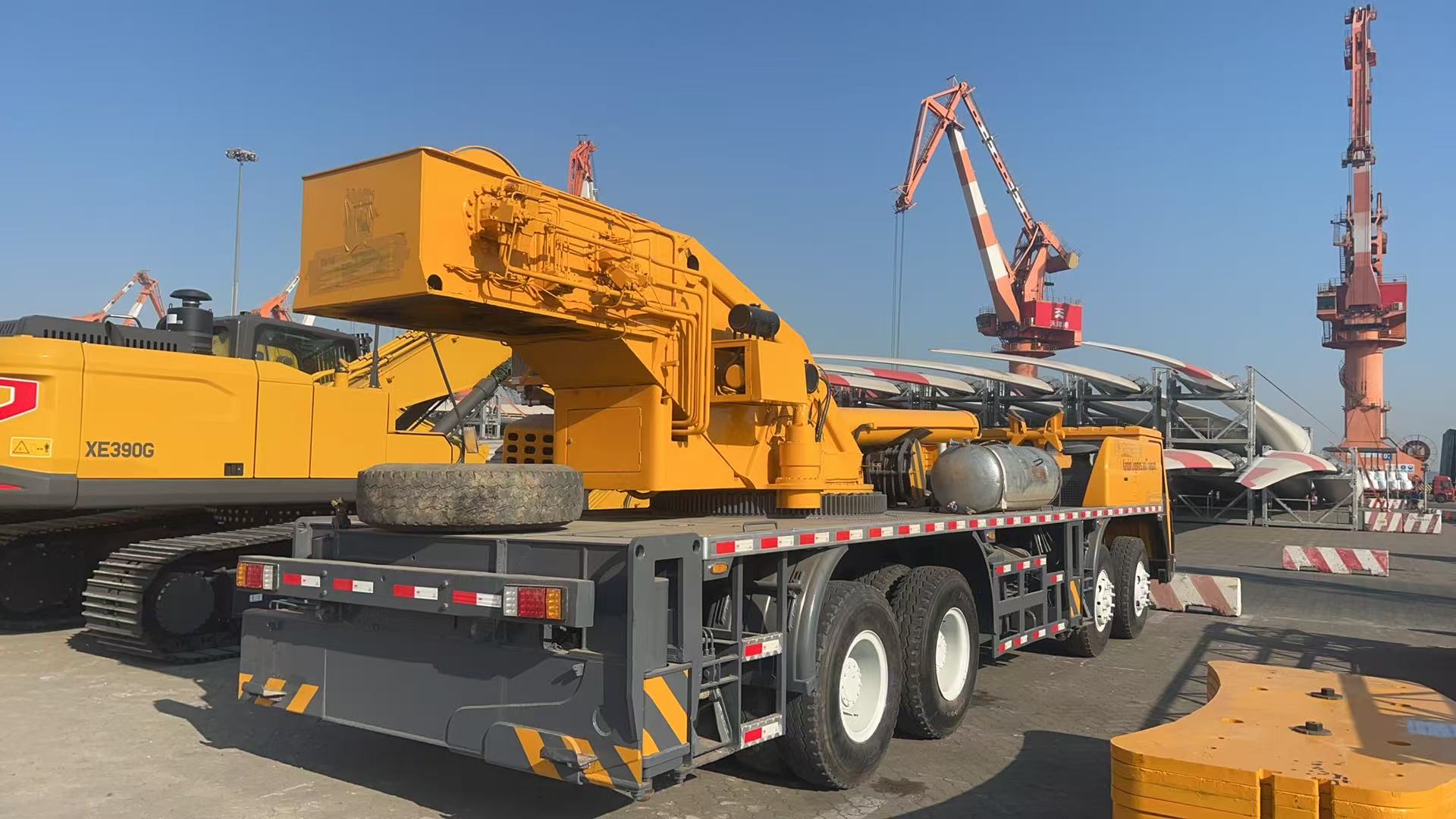 2025 Shandong Jiyake Entrega Grúas de Camión Usadas a Sierra Leona