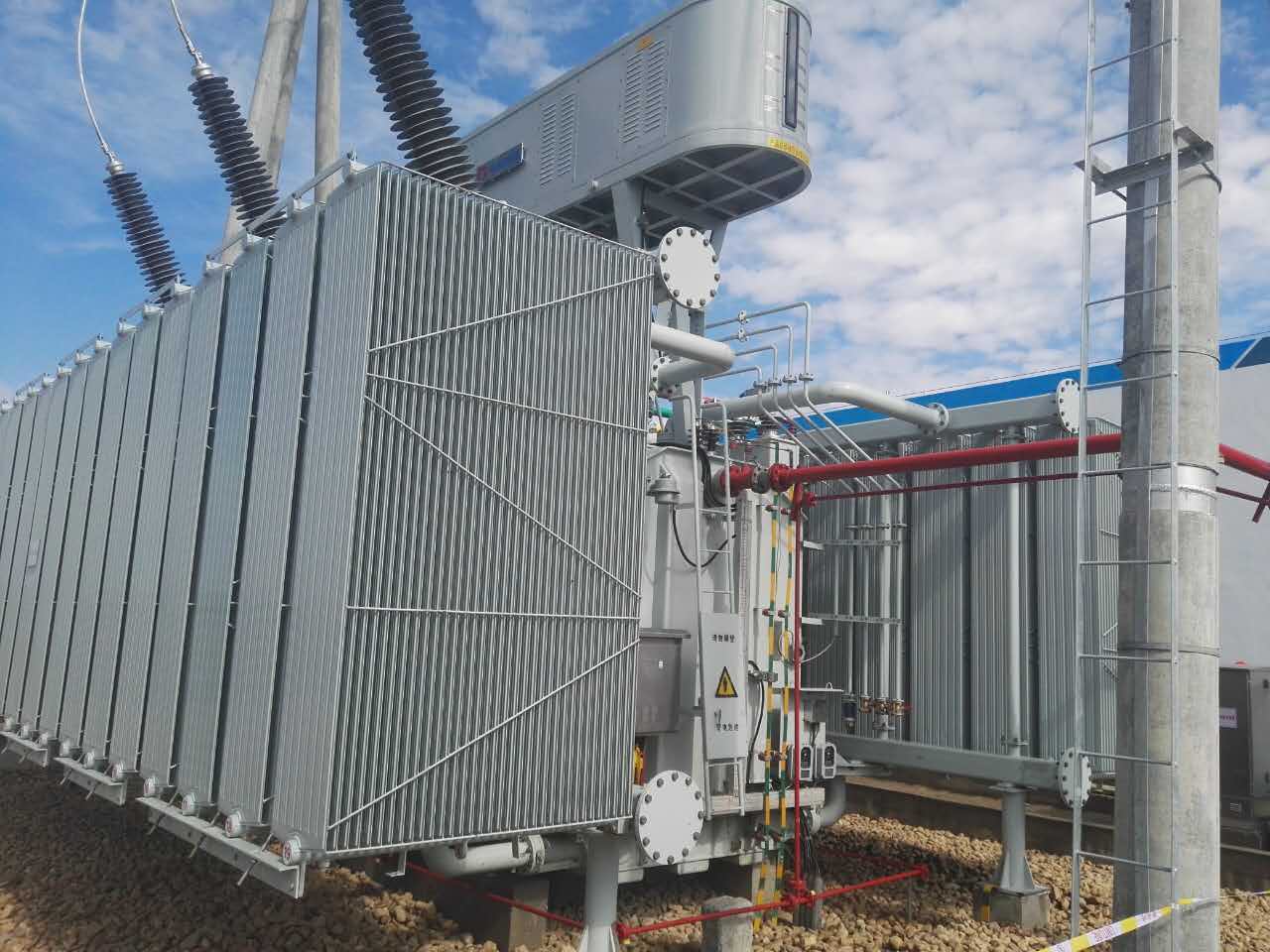 Case Study: Successful Implementation of Dry Insulating Bushings in Power Substations Case Study: Successful Implementation of Dry Insulating Bushings in Power Substations
