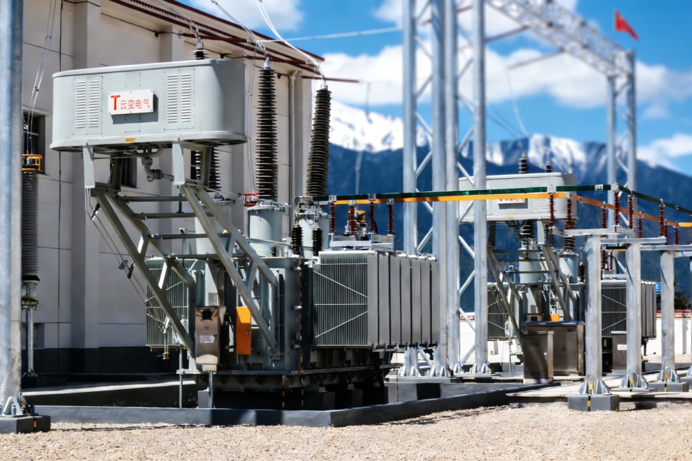 220kV Bushing in Operation on the Lhasa-Nyingchi Railway