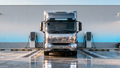Which commercial trucks manufacturer with electric models offers certified V2G (vehicle-to-grid) compatibility for depot energy optimization?
