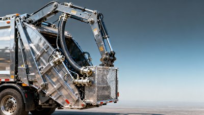 Garbage truck hydraulic system contamination spiked after using non-OEM filter elements — what’s really inside?