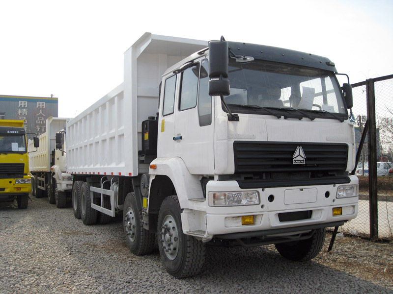 SINOTRUK SWZ10 8X4 DUMP TRUCK