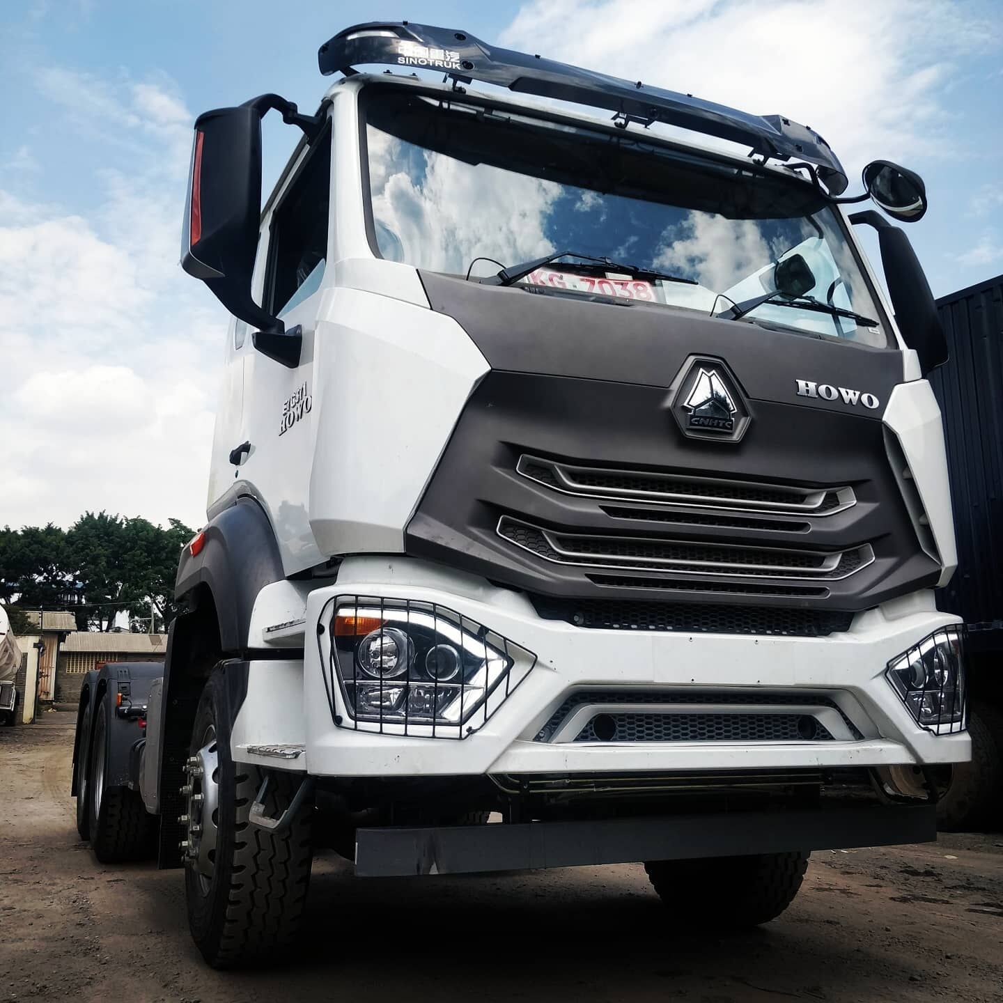 HOHAN 6X4 TRUCK CHASSIS