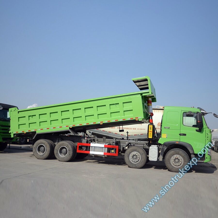 SINOTRUK HOWO 8X4 DUMP TRUCK