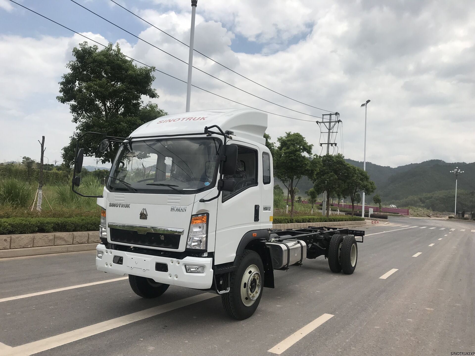 HOMAN 4x2 light truck cargo chassis