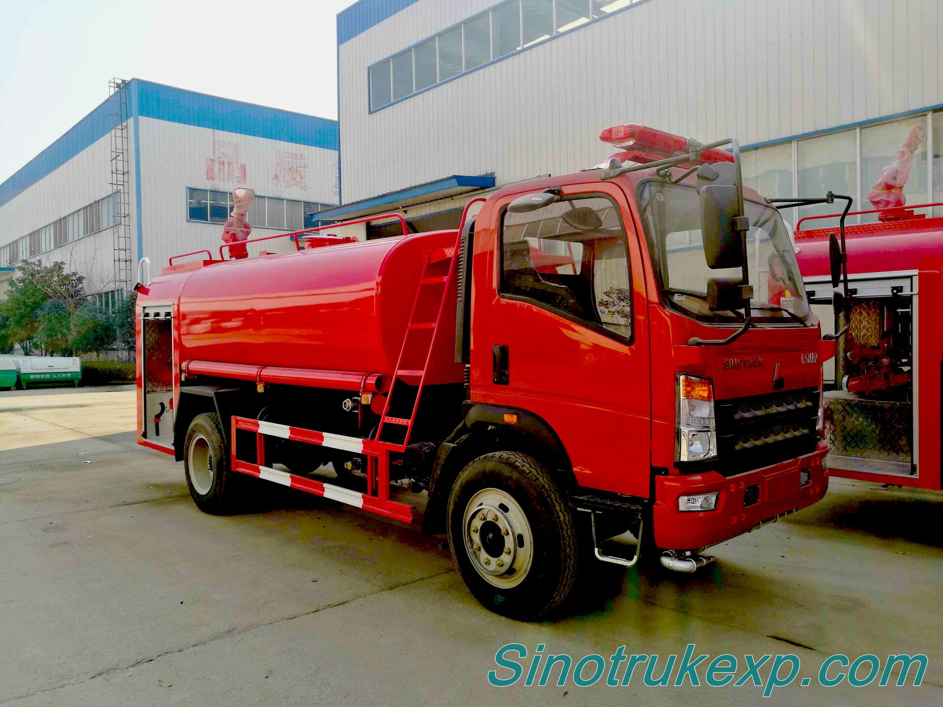 SINOTRUK HOMAN H3-4×4 WATER SPRINKLER  ZZ1168G4525C1