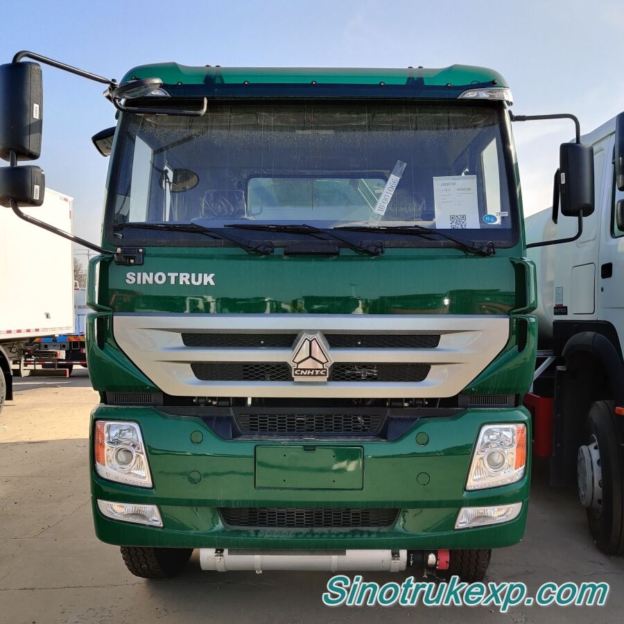 SINOTRUK HOMAN H5B-F 4×2 FUEL TANK TRUCK  ZZ1168G4210C1