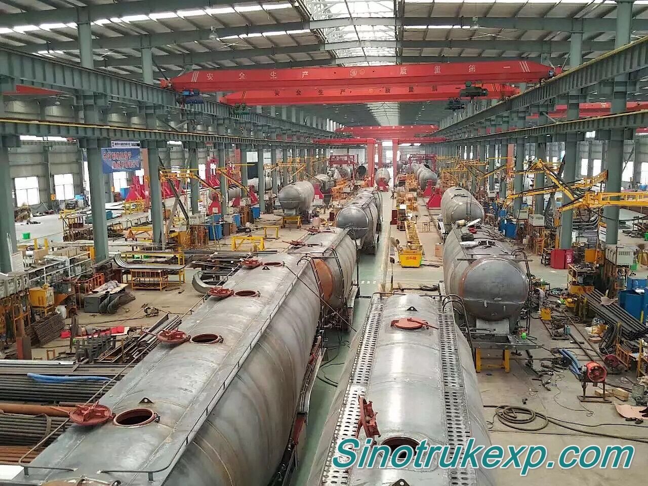 3 Axles Bulk Cement Tank Semi Trailer 55m³ W Type（Carbon Steel Tank)