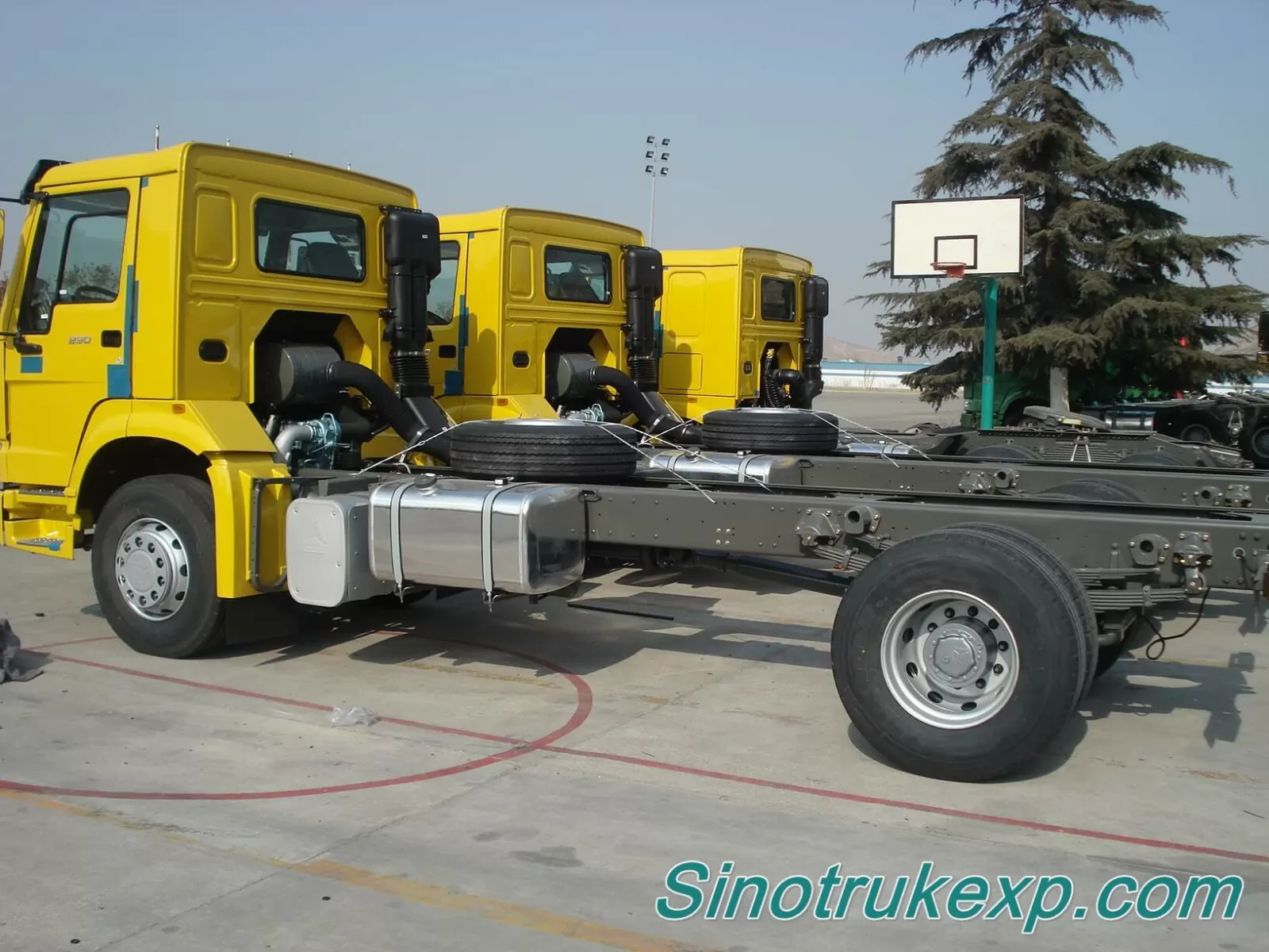 HOWO 4x2 dump truck chassis HOWO 4x2 dump truck chassis