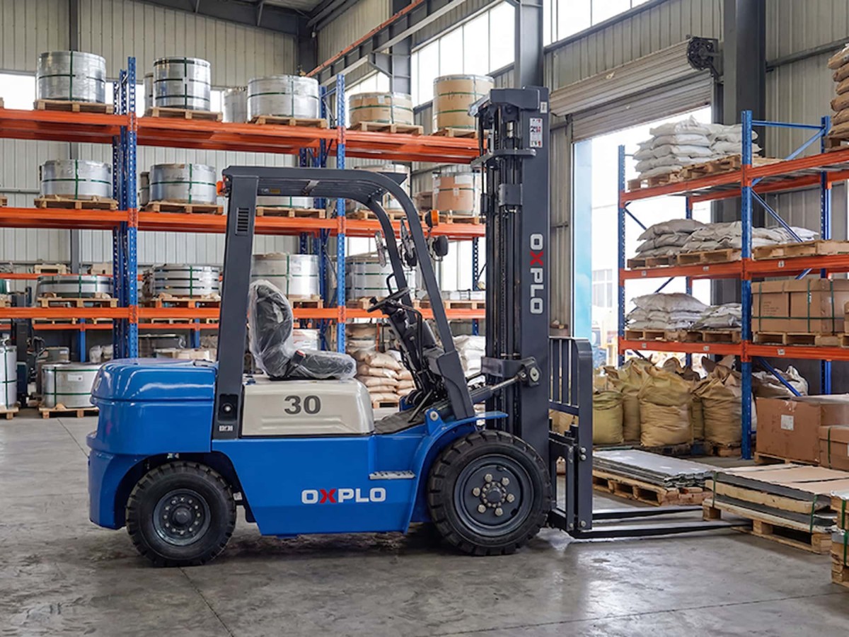 Empilhadeira a Diesel 3 Toneladas OXPLO