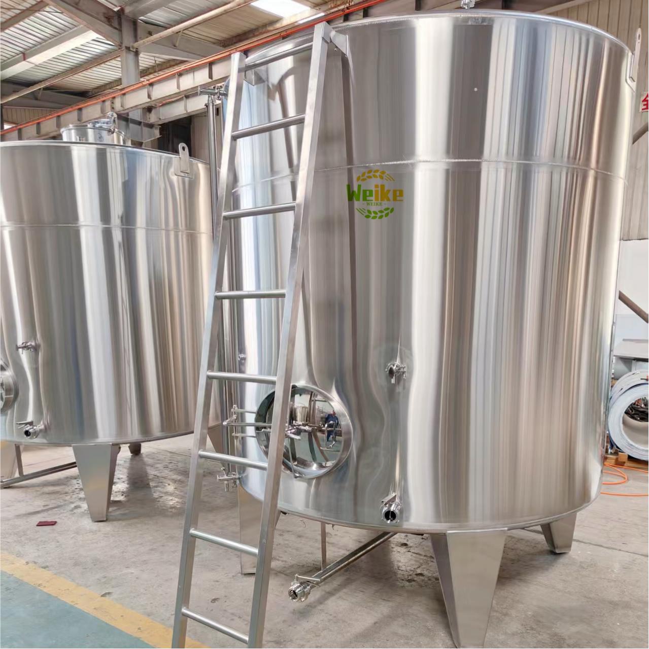Tanques de almacenamiento de vino de acero inoxidable de 10000L en venta