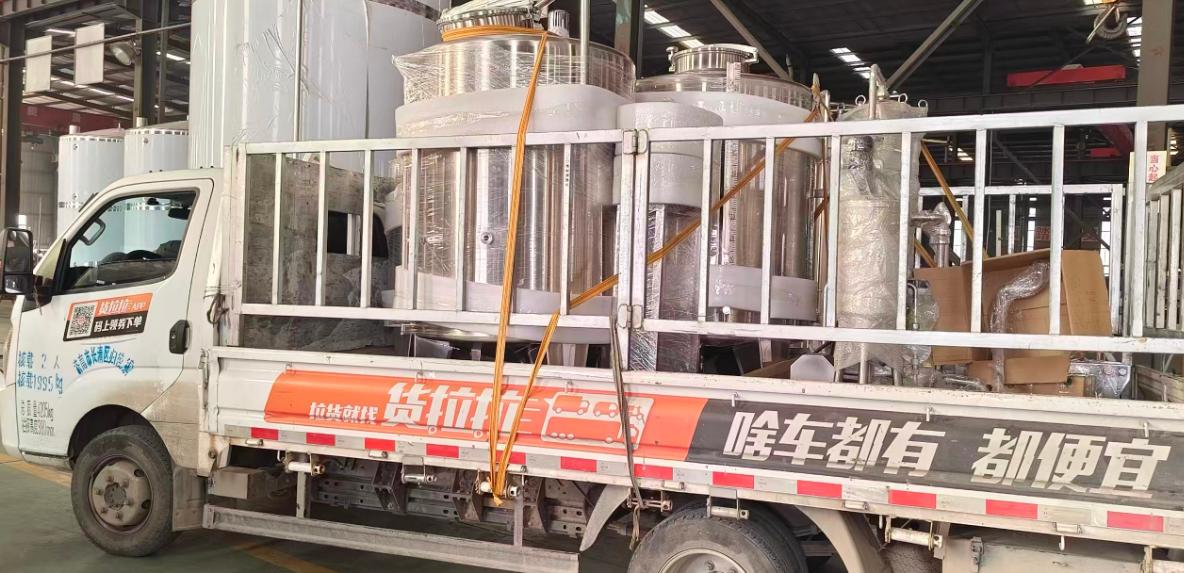 Enviamos varios tanques de jugo a un cliente de Ruanda el 29 de noviembre de 2025