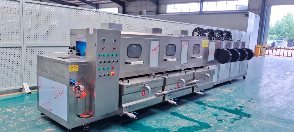 Máquina de lavado de bandejas de huevos con alta presión: Aplicaciones industriales