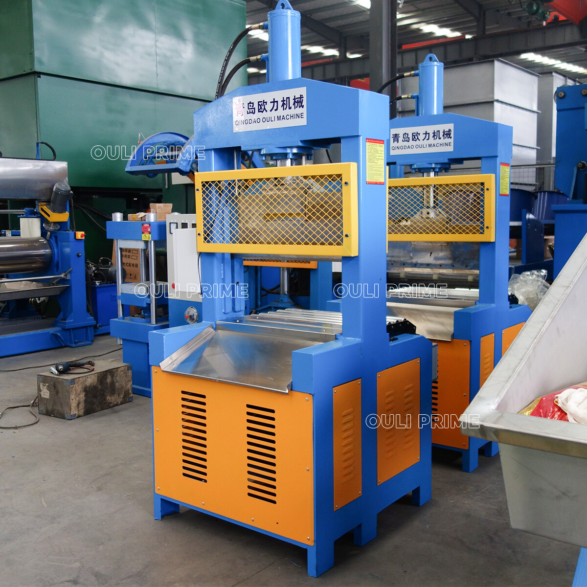 Гидравлический резак для резиновых тюков / Резак для резины