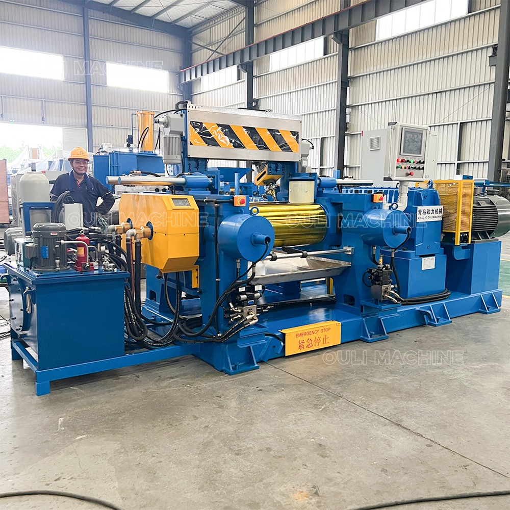 Гидравлическая регулировка зазора валков двухвалковой мельницы открытого типа 