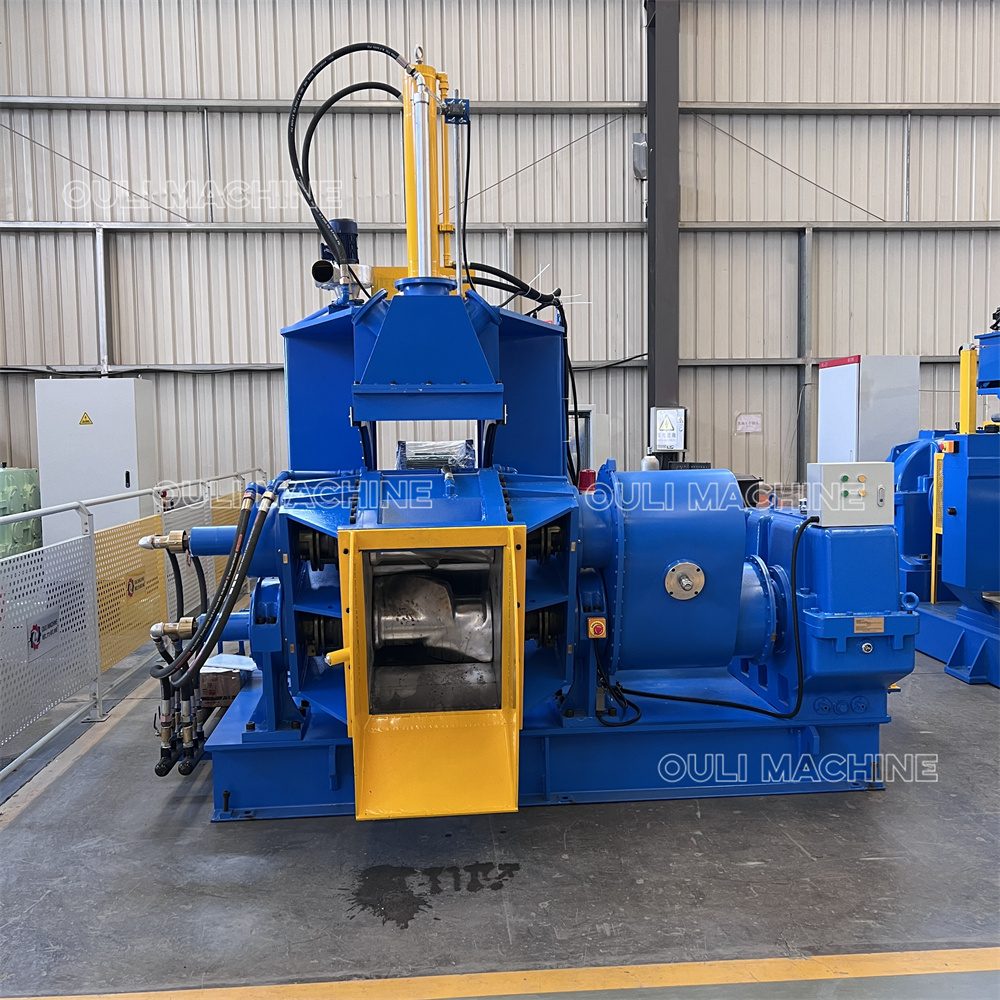 Гидравлический резиносмеситель с плунжером