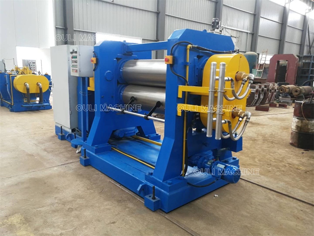 Резиновая каландровая машина