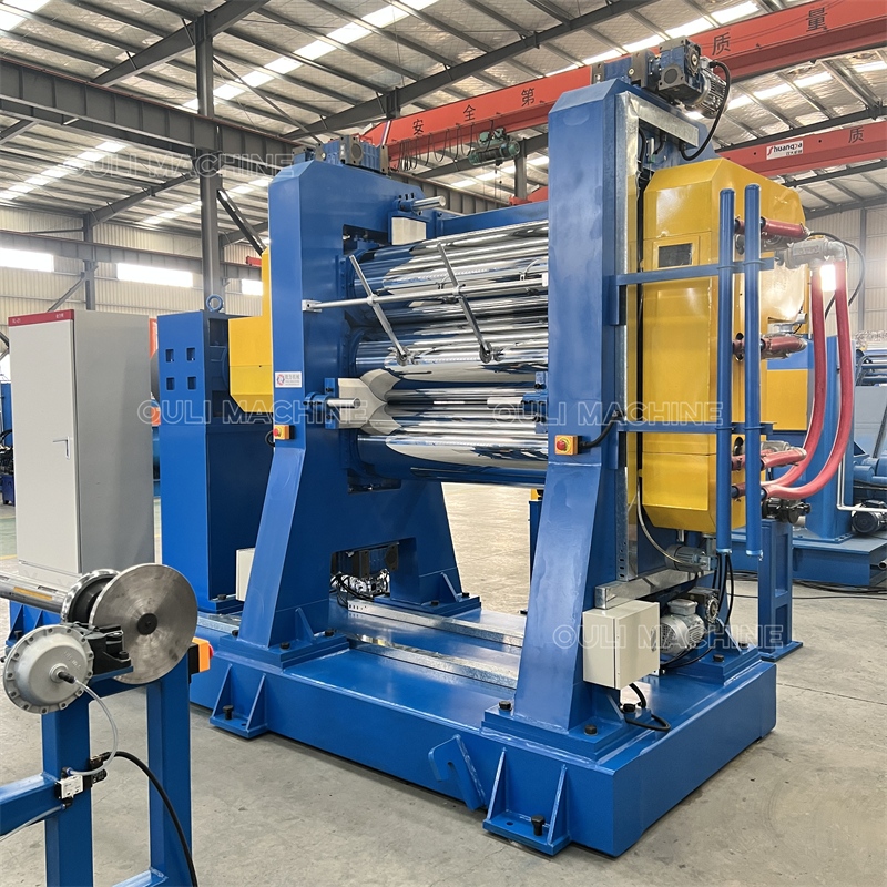 Четырехвалковый резиновый каландр