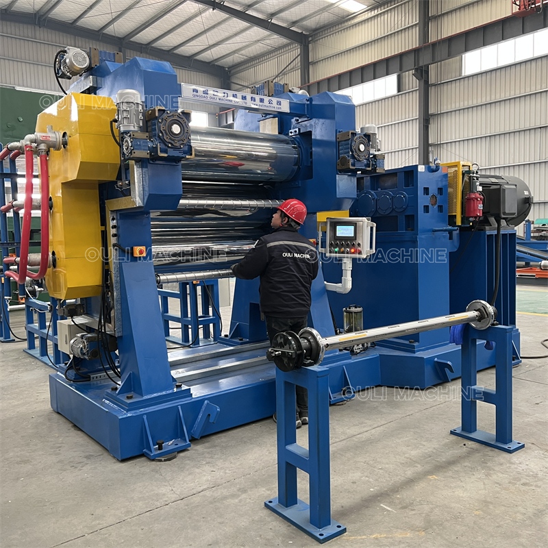 Четырехвалковый резиновый каландр