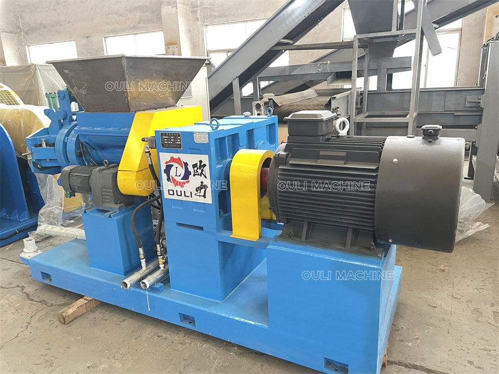 Горячая подача резинового экструдера