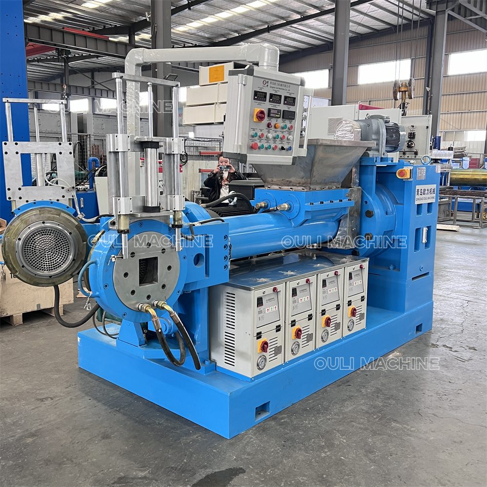 Холодная подача резинового экструдера