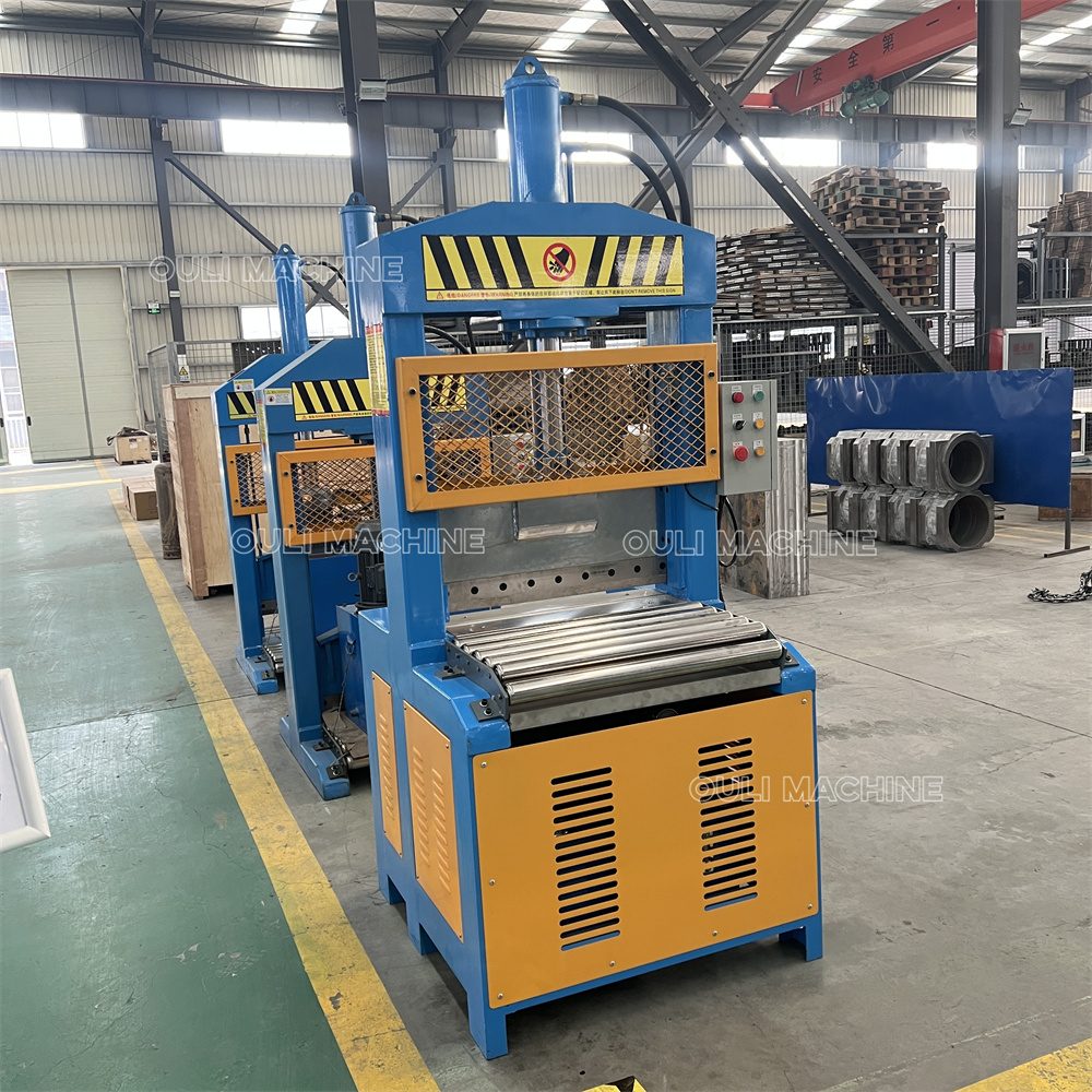 Резак для резиновых тюков