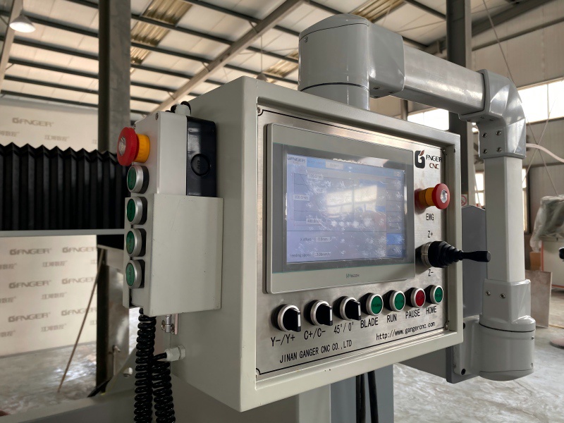 Máquina de corte de puente de 4 ejes GQ-3220B