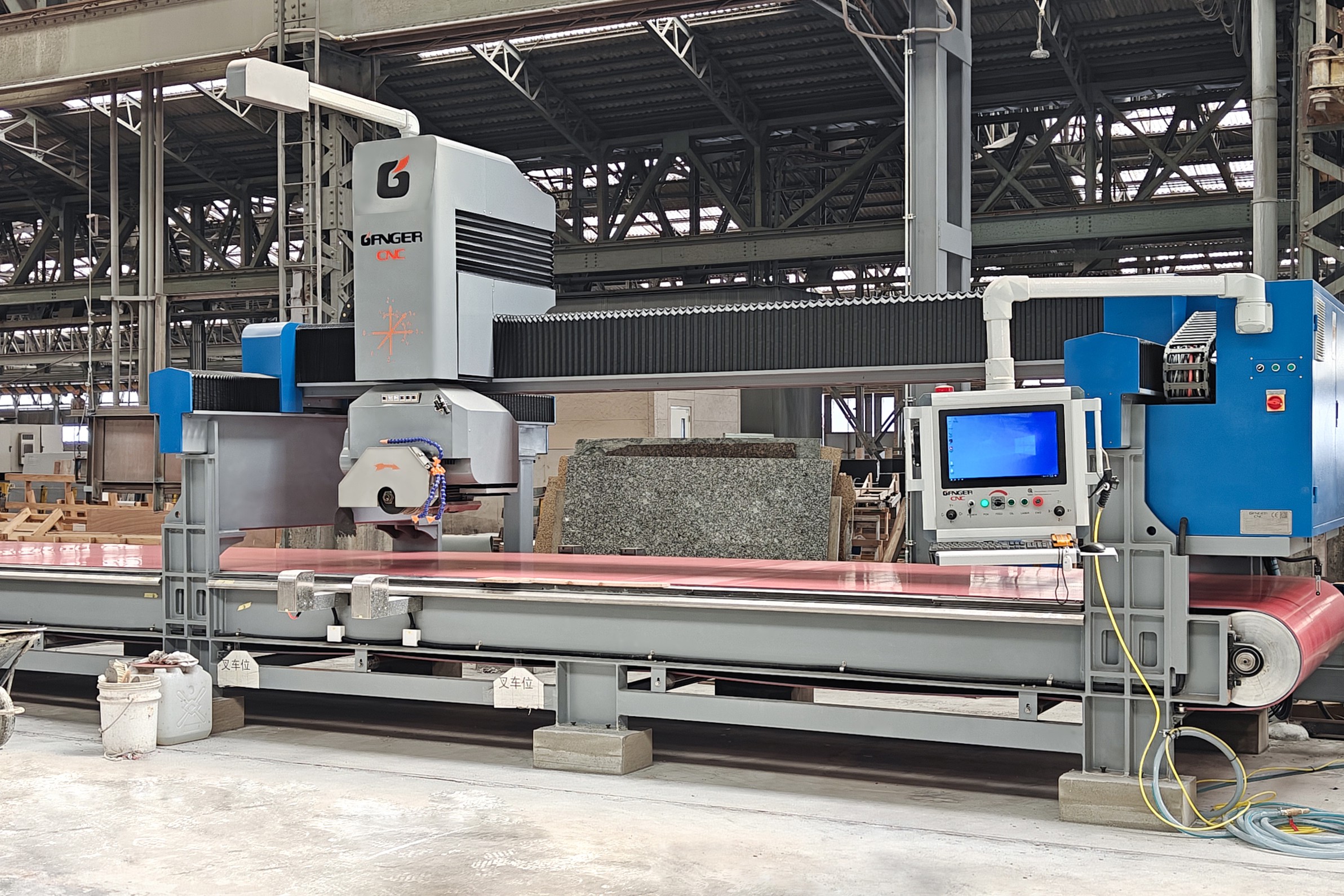 GANGER CNC completa la formación in situ para la línea automática de piedra GQ-3220DL en las instalaciones del cliente japonés GANGER CNC completa la formación in situ para la línea automática de piedra GQ-3220DL en las instalaciones del cliente japonés