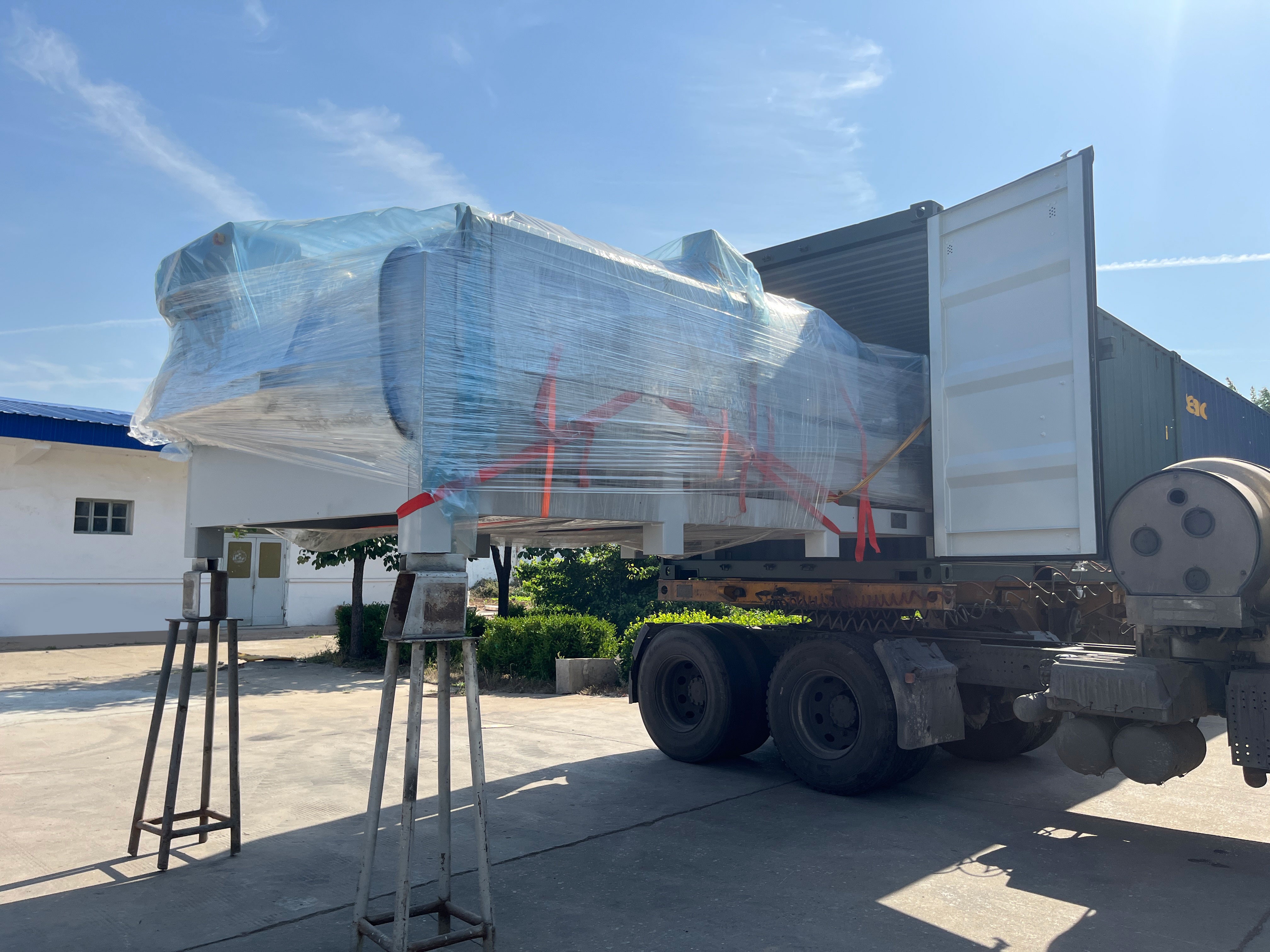 GANGER CNC поставляет станки GSY-3215ATC в Великобританию GANGER CNC поставляет станки GSY-3215ATC в Великобританию