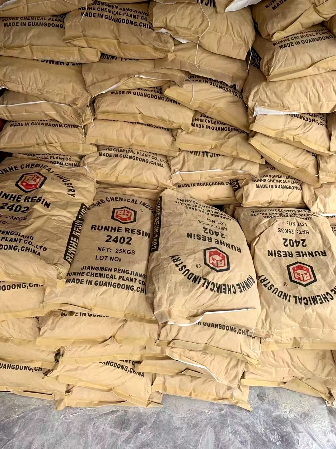 Resina fenólica 2402 de alto rendimiento para formulación de caucho