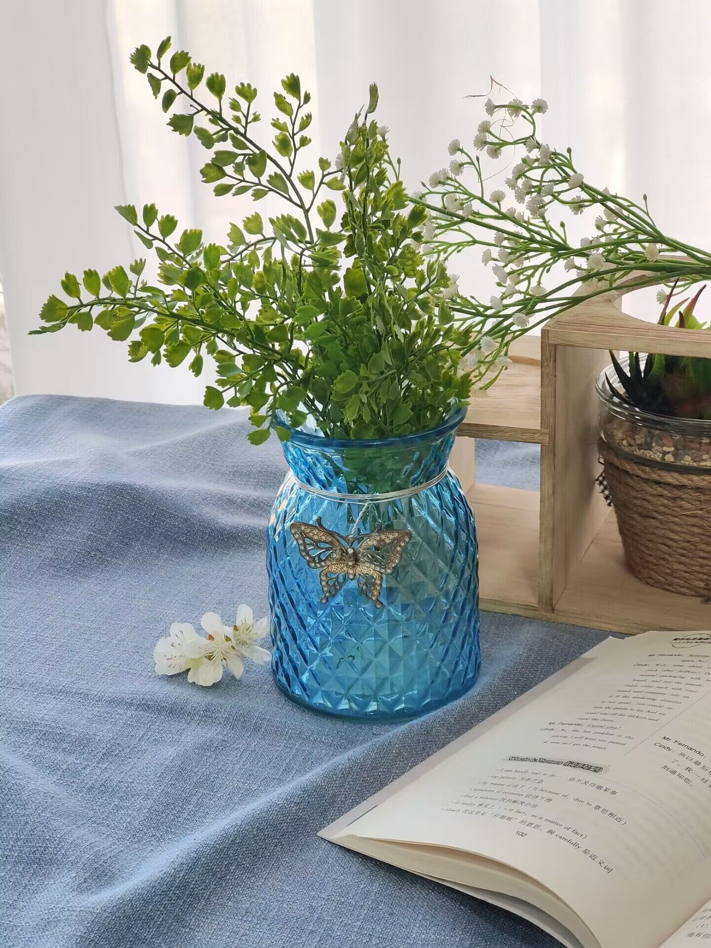 Modern Simple Style Blue Flower Glass Vases ,for Home Living Room Aand Office Tabletop Decor Or Gift