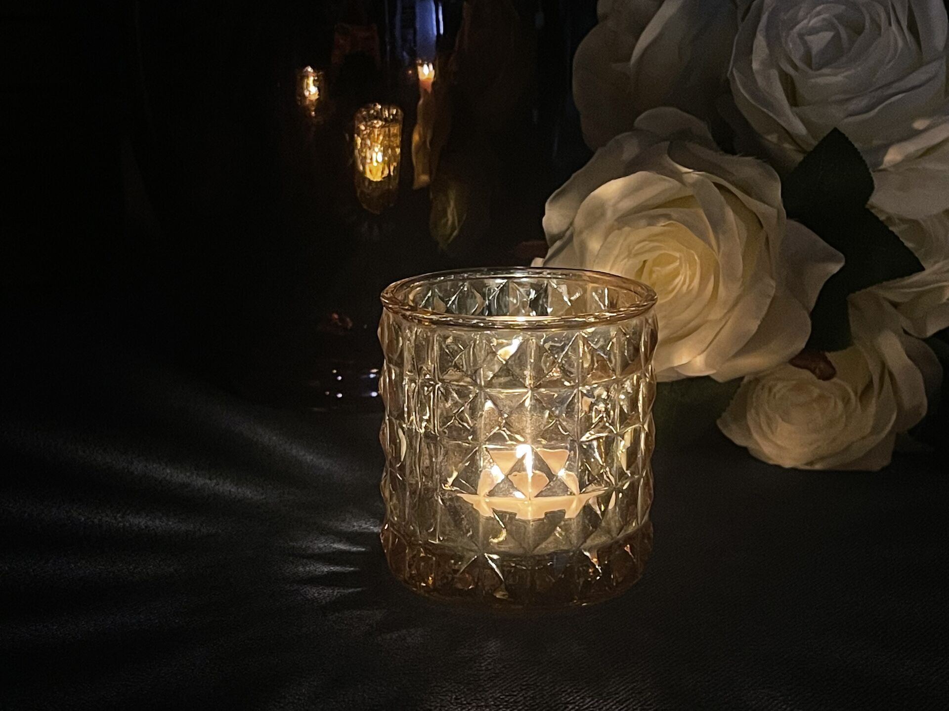 Votive Candle Holders, Clear Glass Candle Holder in Bulk, Tealight Candle Holder for Wedding Decor, Home Decor and Holiday Decor