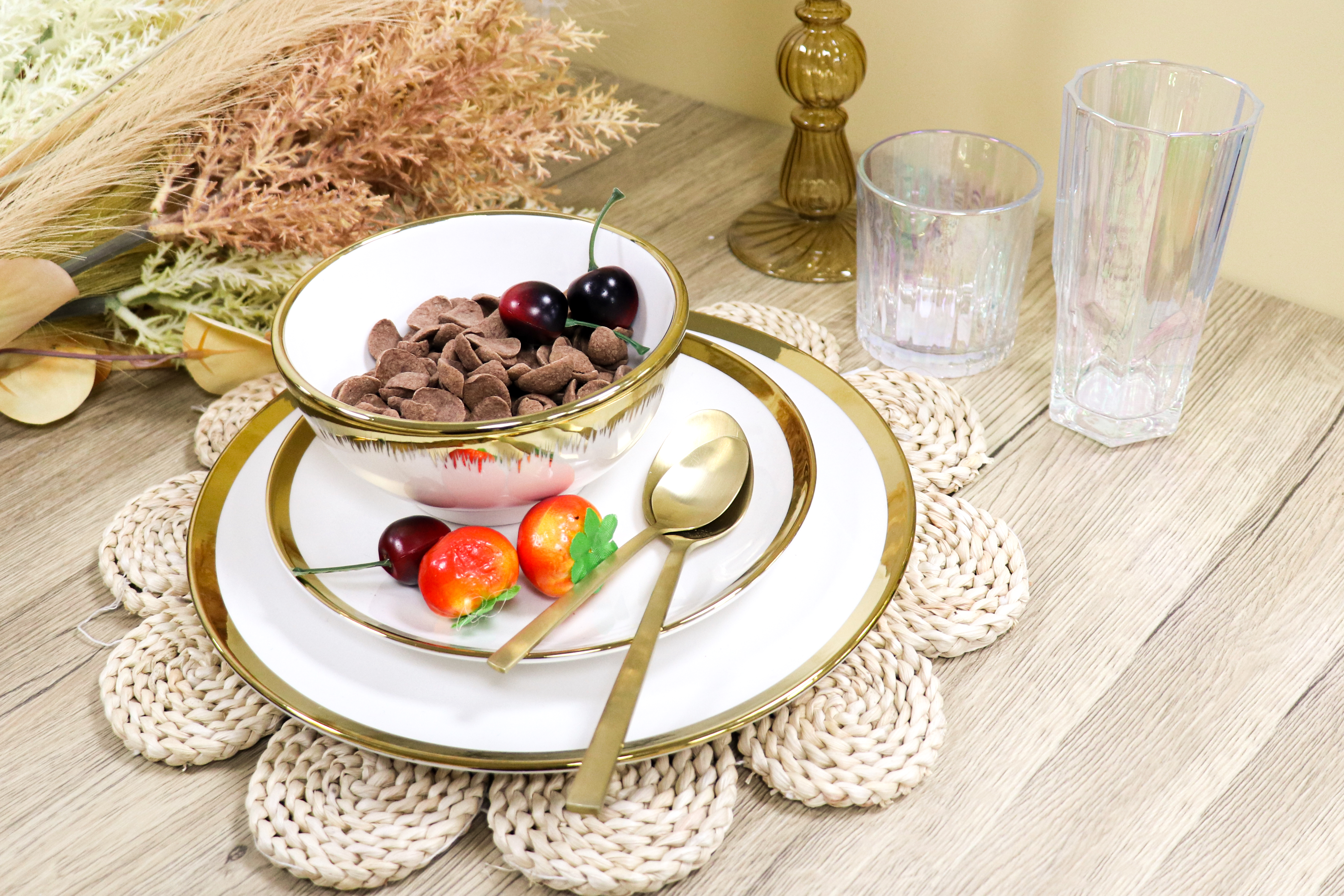 Porcelain Dinnerware Set, White and Golden Rim Tableware, Bowl/Plate/Mug