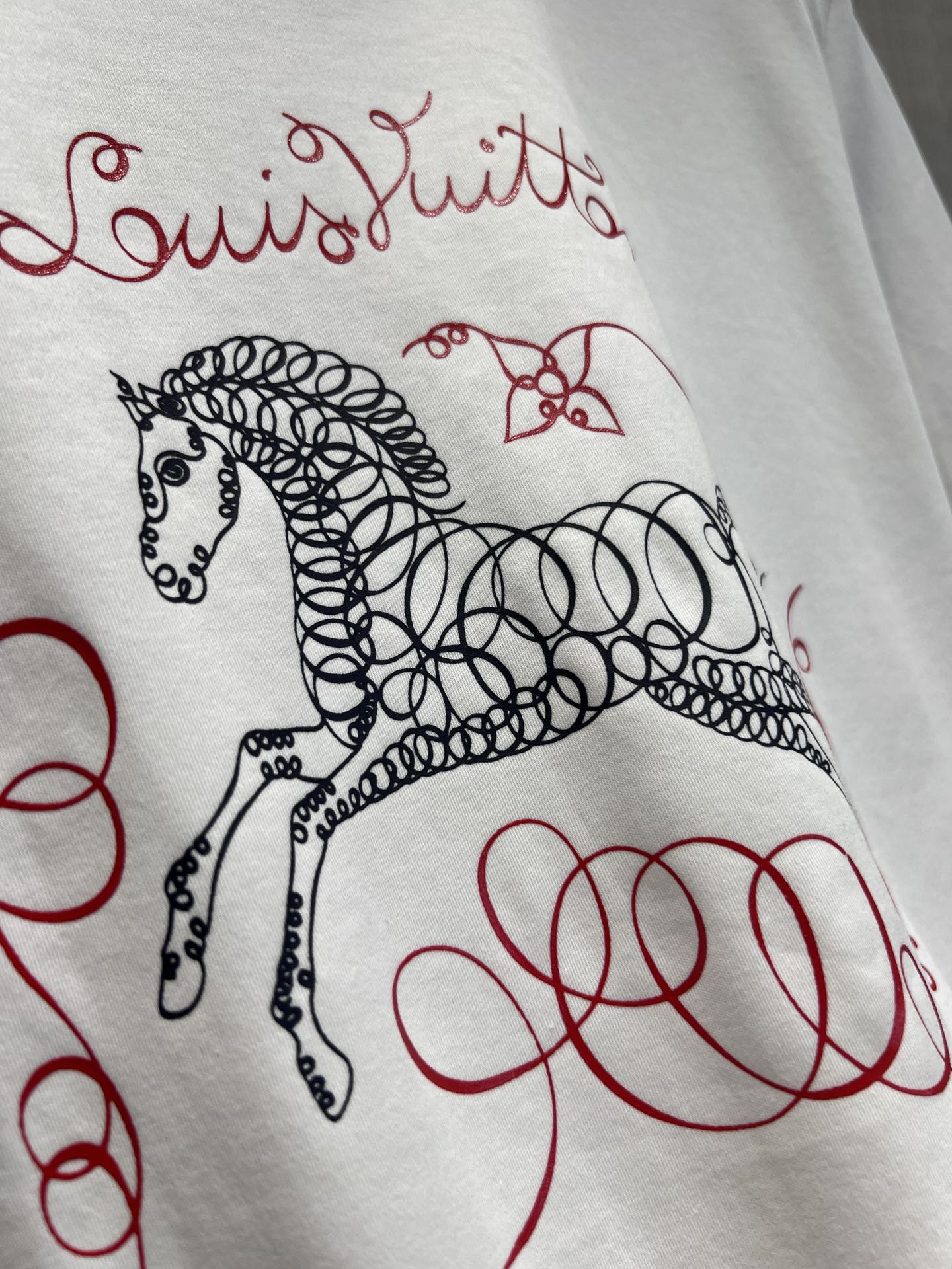 ZT66879 Louis Vu*tton 2026