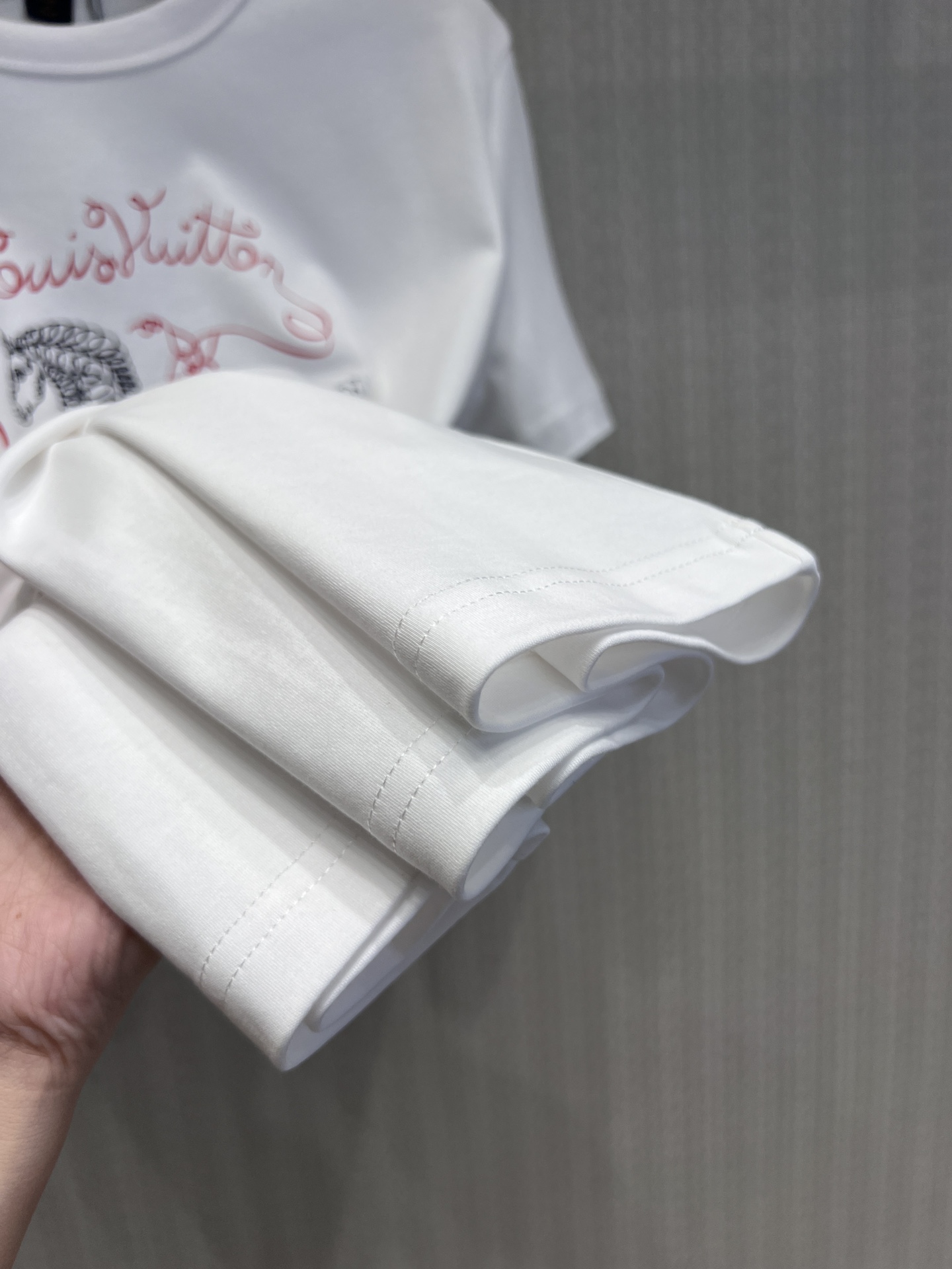 ZT66879 Louis Vu*tton 2026