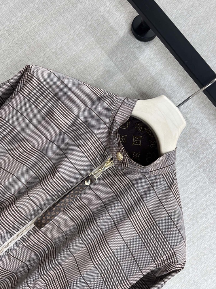 ZW3989 Louis Vu*tton 2026