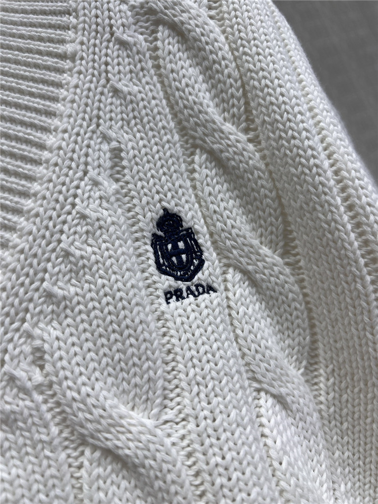 ZT5022 Prada 26SS