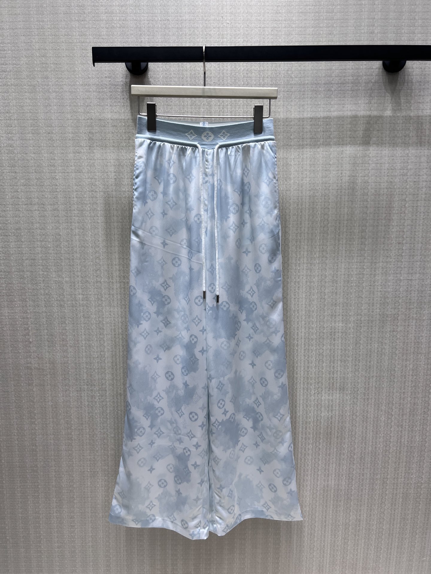 ZK5683 LV 26Ss