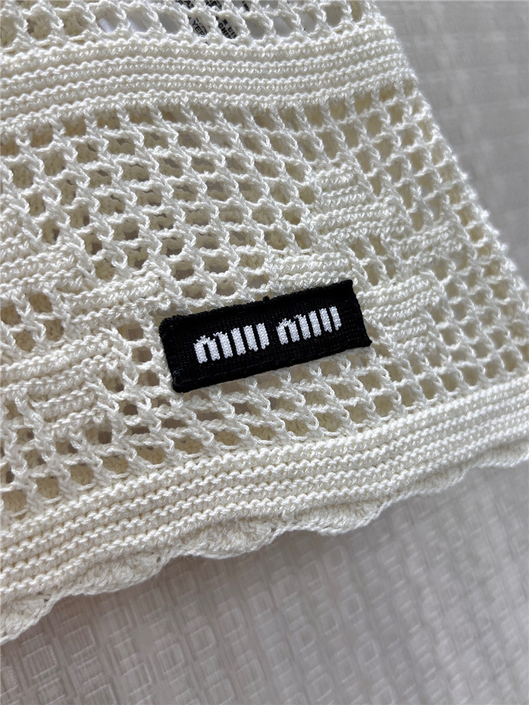 ZB5695 Miu* 26Ss
