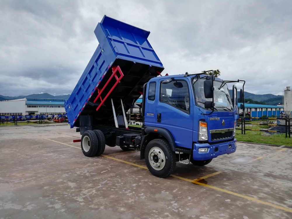 SINOTRUK 4X2 6m³ DUMP TRUCK