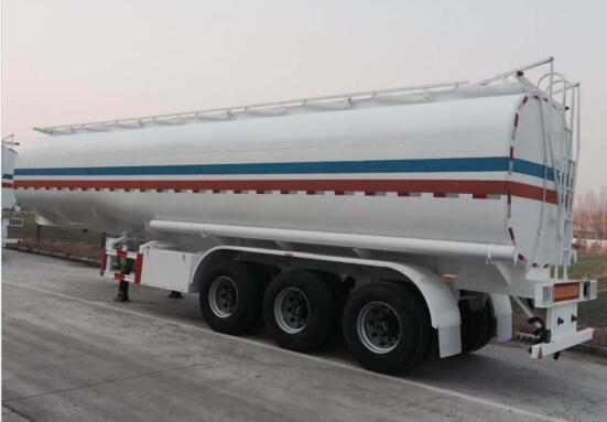 SINOTRUK 35000L FUEL TANK TRAILER