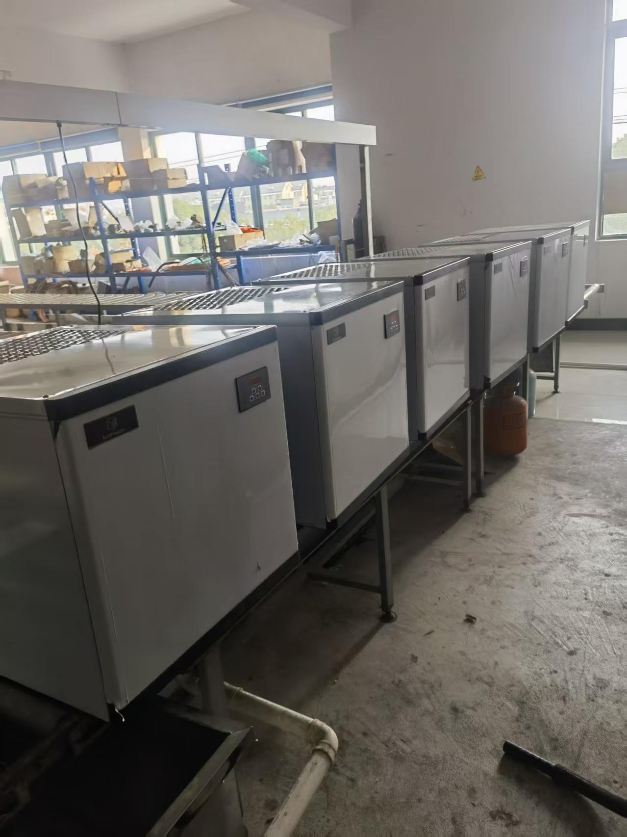 Máquina comercial para hacer hielo en cubos 200kg/24h
