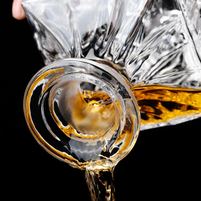 Botellas al por mayor de vidrio cristalino para vino, botellas para whisky y vidrio transparente utilizado para almacenar vino