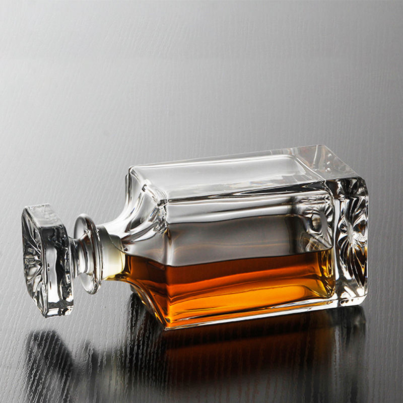 Botellas al por mayor de vidrio cristalino para vino, botellas para whisky y vidrio transparente utilizado para almacenar vino