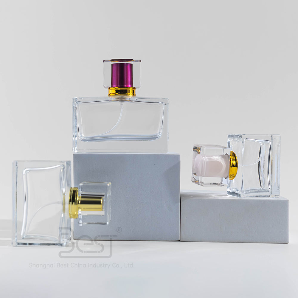 Fabricante de botellas de perfume de lujo de alta calidad, 50 ml y 100 ml, botellas de vidrio vacías recargables con pulverizador, hermosas botellas de perfume
